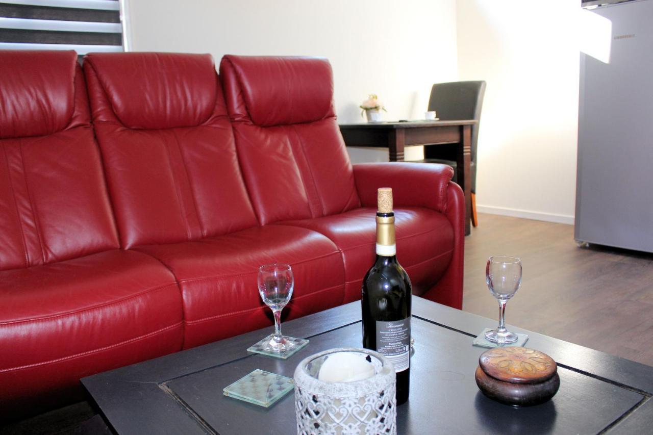 Logement De Garage Sneek Εξωτερικό φωτογραφία